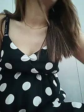 Snapshot of Cute_girl20 chatting on 05/20/26, 09:10 Cute girl20 online show from 05/20/26, 09:10