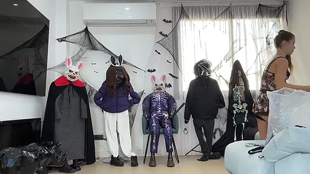 Mika Miller online show from 10/31/25, 04:30