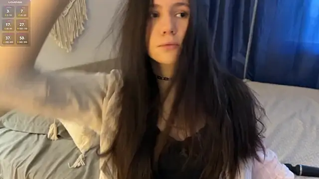 jennetdoll online show from 02/09/25, 11:04