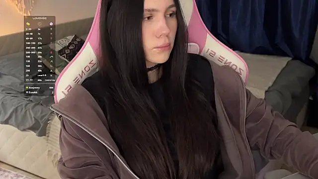 jennetdoll online show from 03/08/25, 09:18