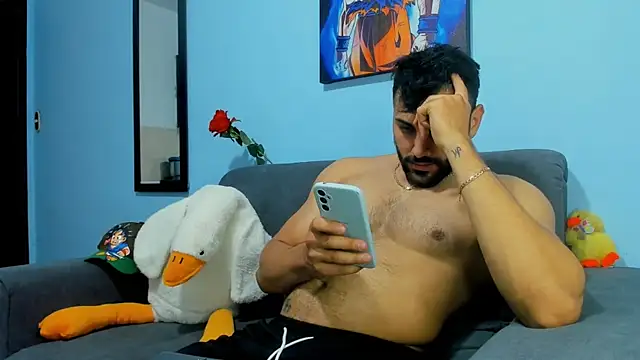 Snapshot of ETHAN_ROX chatting on 01/24/25, 07:18 ETHAN ROX online show from 01/24/25, 07:18