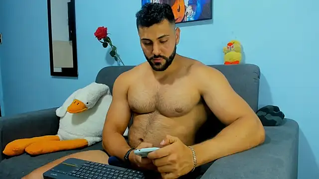 Snapshot of ETHAN_ROX chatting on 02/11/25, 07:38 ETHAN ROX online show from 02/11/25, 07:38