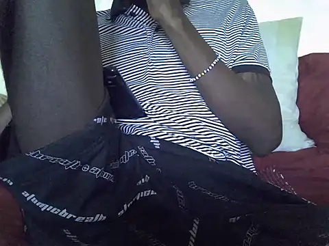 Delicious-D online show from 02/25/25, 08:25