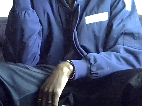 Snapshot of Delicious-D chatting on 12/05/25, 08:34 Delicious-D online show from 12/05/25, 08:34