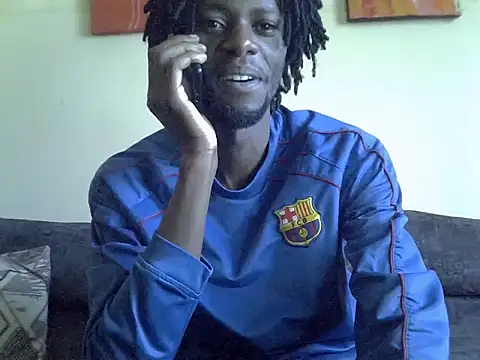 Snapshot of Delicious-D chatting on 12/18/25, 07:47 Delicious-D online show from 12/18/25, 07:47