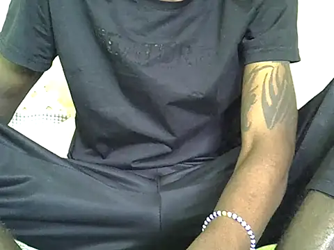 Delicious-D online show from 05/16/26, 06:21