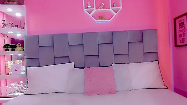 AlanaBekeer online show from 02/22/25, 08:42