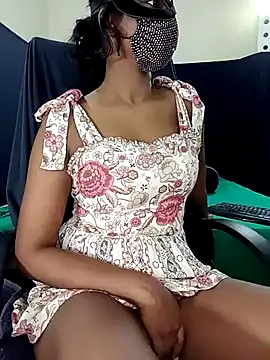 Midnight Blossom online show from 02/12/25, 08:50