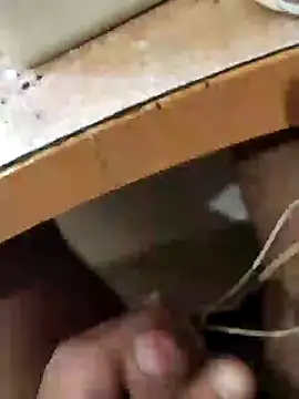 Snapshot of skrigul12 chatting on 12/31/24, 12:36 skrigul12 online show from 12/31/24, 12:36