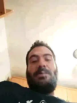 Snapshot of skrigul12 chatting on 02/16/25, 11:49 skrigul12 online show from 02/16/25, 11:49