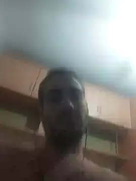 Snapshot of skrigul12 chatting on 09/25/25, 06:22 skrigul12 online show from 09/25/25, 06:22