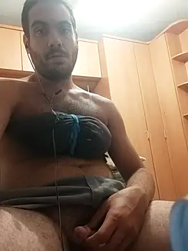 skrigul12 online show from 10/04/25, 02:53