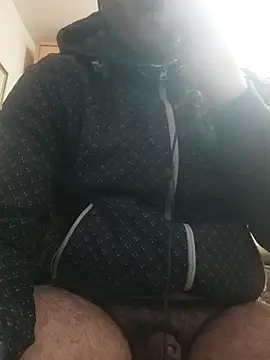 Snapshot of skrigul12 chatting on 11/22/25, 03:49 skrigul12 online show from 11/22/25, 03:49