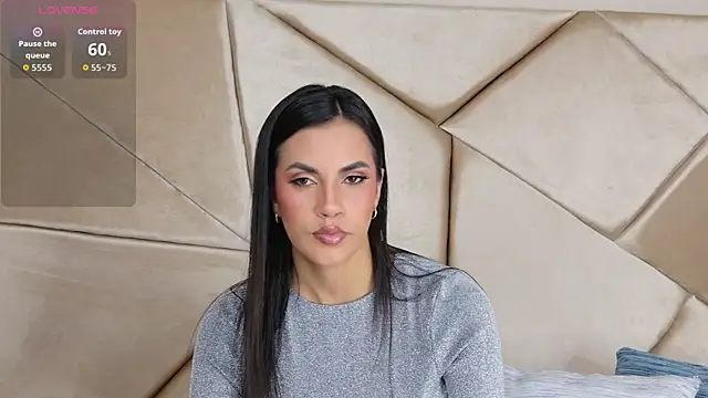 Camille Torres online show from 11/04/25, 12:37