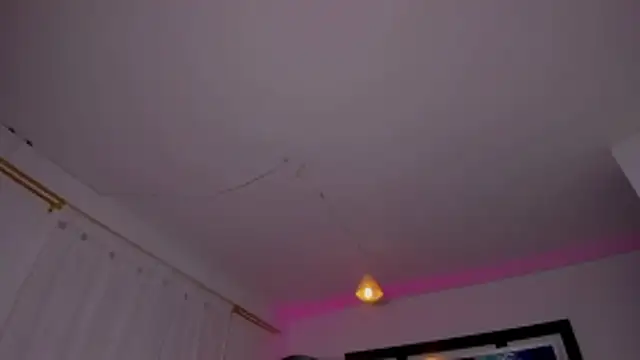 Snapshot of Scarlett_811 chatting on 11/13/25, 07:57 Scarlett 811 online show from 11/13/25, 07:57