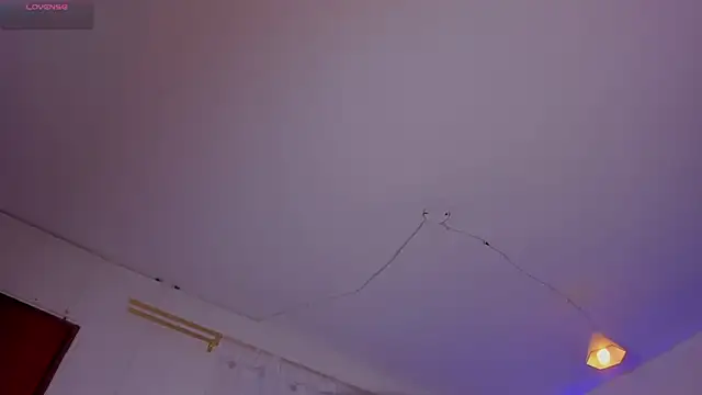 Snapshot of Scarlett_811 chatting on 11/21/25, 09:02 Scarlett 811 online show from 11/21/25, 09:02