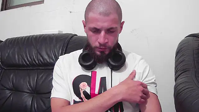 jimmyy  online show from 10/15/25, 04:18