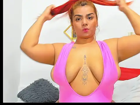 AnahiSmitth online show from 02/17/25, 07:42