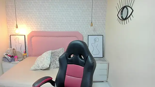 Kittytimberlake online show from 10/03/25, 11:51