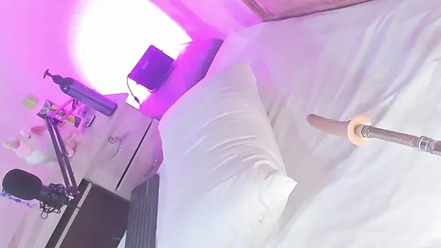 lili moonn online show from 09/19/25, 01:12