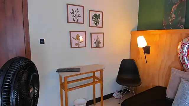 Snapshot of jacob-coper chatting on 02/18/25, 03:21 jacob-coper online show from 02/18/25, 03:21