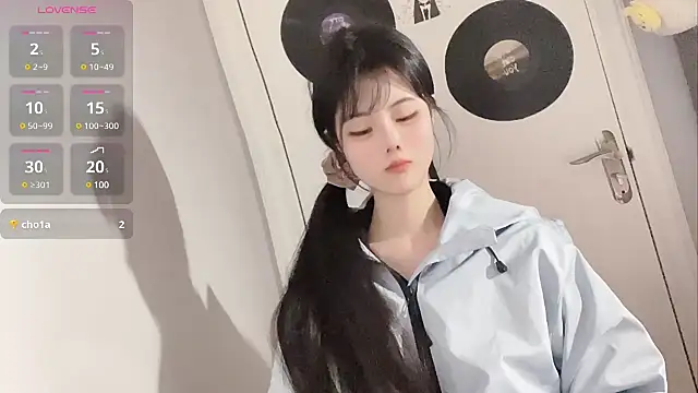 Qedgjwyz1 online show from 02/24/25, 01:53