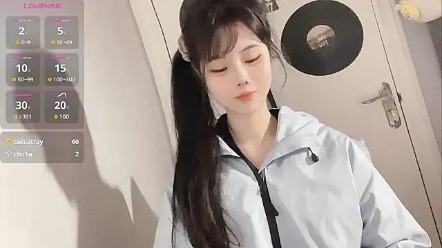 Qedgjwyz1 online show from 02/27/25, 12:56