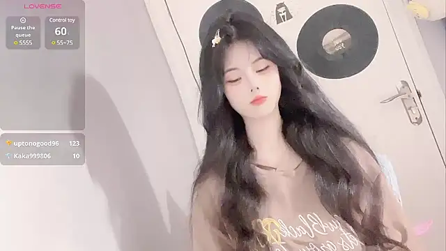 Qedgjwyz1 online show from 03/15/25, 02:46