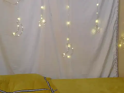 StarBarbiee online show from 12/18/25, 01:06