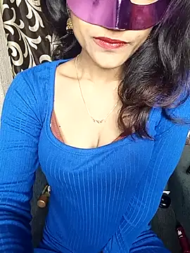 REVA DARLING online show from 01/10/26, 06:37