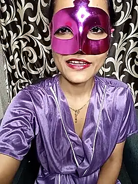 REVA DARLING online show from 04/25/26, 07:00