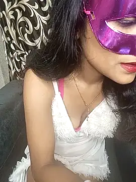 REVA DARLING online show from 05/27/26, 05:59