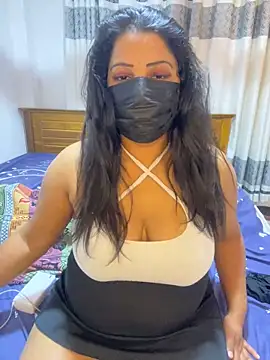 NOORA-GIRL online show from 02/05/26, 10:25