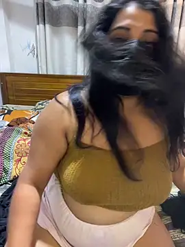 NOORA-GIRL online show from 03/18/26, 10:35