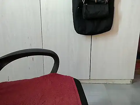 Destiny Desire online show from 09/15/25, 05:24