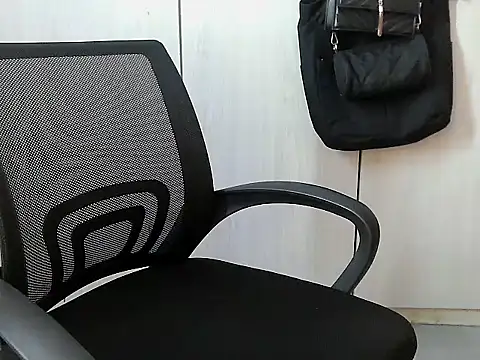 Destiny Desire online show from 10/10/25, 03:00