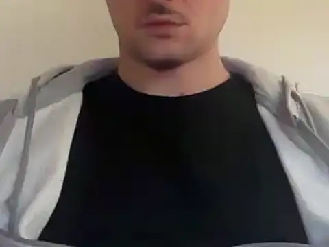 Snapshot of YoungCok25 chatting on 11/24/25, 01:33 YoungCok25 online show from 11/24/25, 01:33