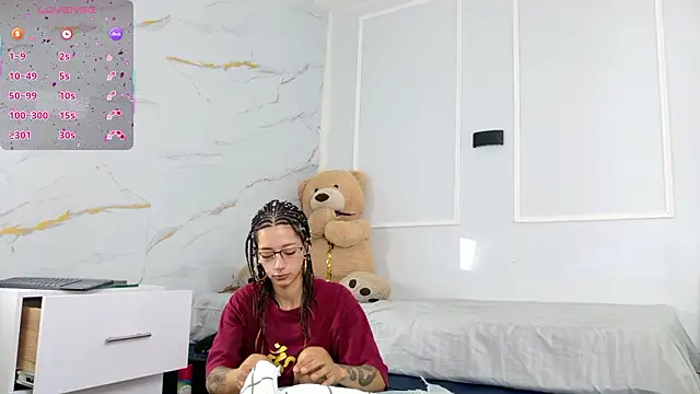 zorravioletta1 online show from 02/23/26, 12:02