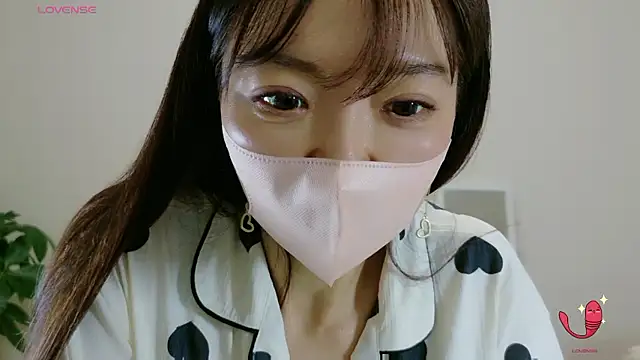 momochan88 online show from 02/27/26, 12:05