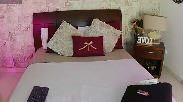 cherry chel online show from 03/22/25, 03:52