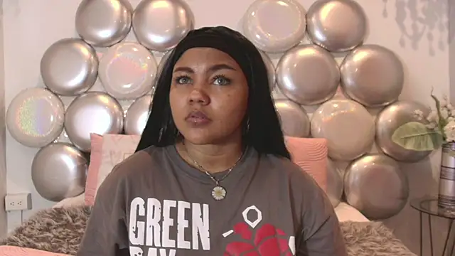 cherry chel online show from 09/23/25, 09:07