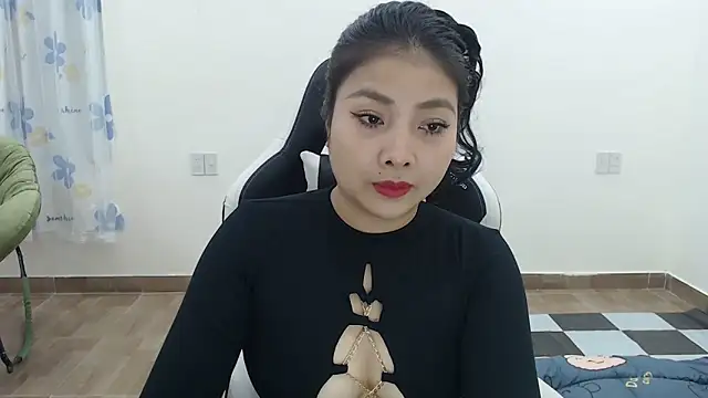 MiMi 0293 online show from 11/29/25, 12:19