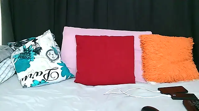 DIRTYTALKINQUEEN online show from 03/18/25, 10:04