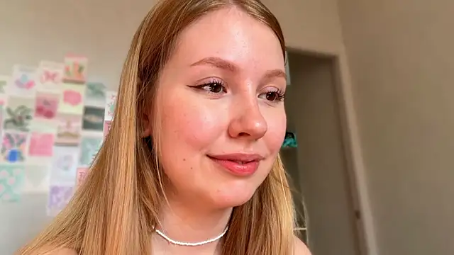 HoneyAudrey online show from 04/27/26, 02:31