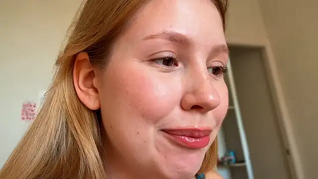 HoneyAudrey online show from 06/05/26, 02:29