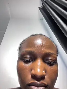 Curvixx online show from 12/17/25, 09:48