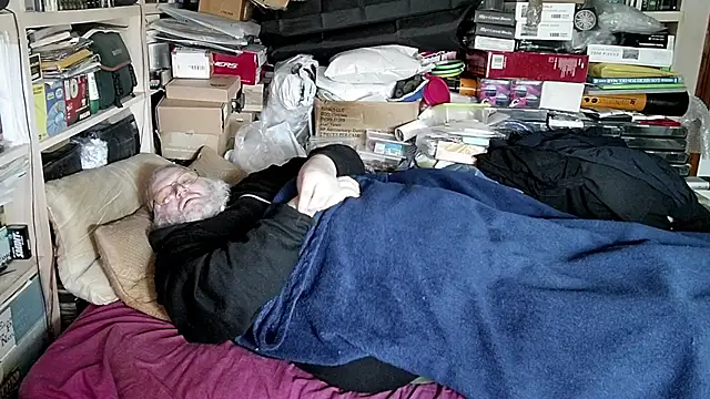 hadeszeuss2 online show from 12/30/24, 01:36