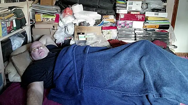 hadeszeuss2 online show from 01/19/25, 02:38