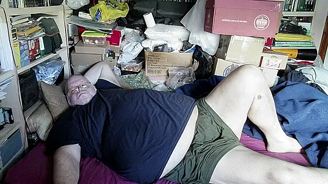 hadeszeuss2 online show from 02/15/25, 02:22