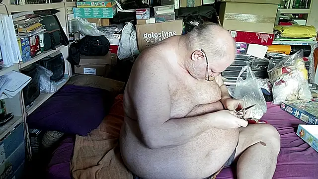 hadeszeuss2 online show from 10/02/25, 02:13